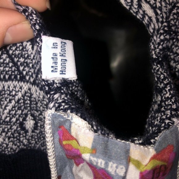 L.A.M.B. by Gwen Stefani 2000s Knit Top - Picture 8 of 10